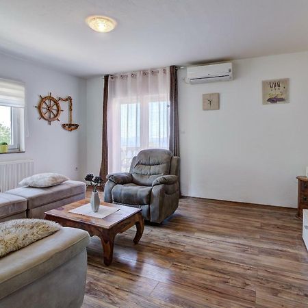 Apartment Senia Senj  Bagian luar foto